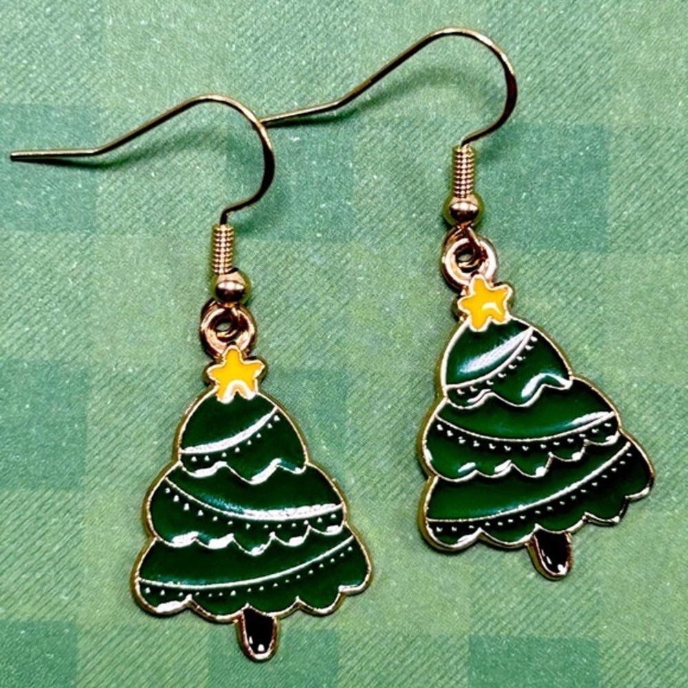 Handmade 18K Gold Christmas Tree Earrings!